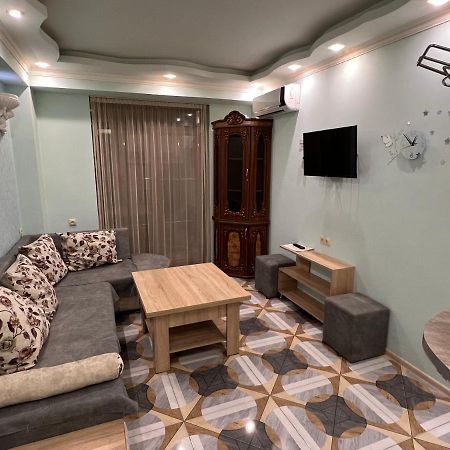 Apartment In Yerevan Komitas K1 Ngoại thất bức ảnh