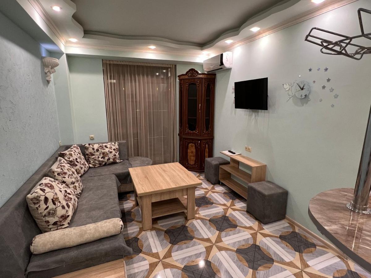 Apartment In Yerevan Komitas K1 Ngoại thất bức ảnh